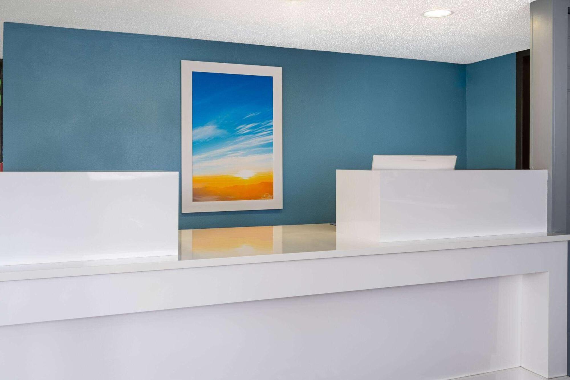 Days Inn By Wyndham Columbus Worthington المظهر الخارجي الصورة