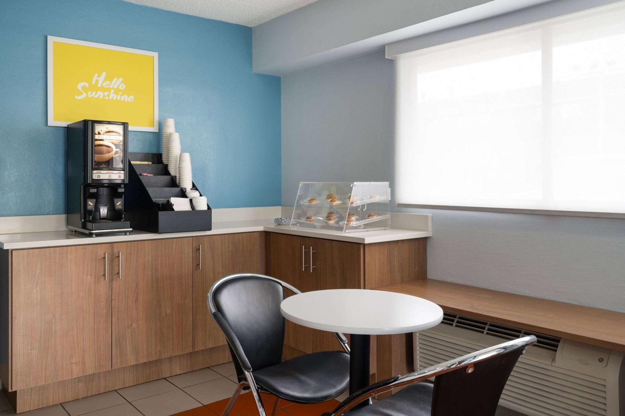 Days Inn By Wyndham Columbus Worthington المظهر الخارجي الصورة